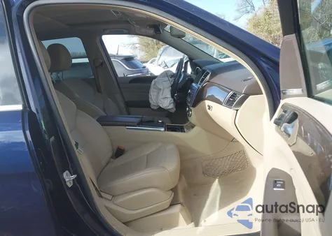 2015 Mercedes-Benz Ml 350 4Matic z USA, uszkodzony, nr VIN 4JGDA5HB8FA527106